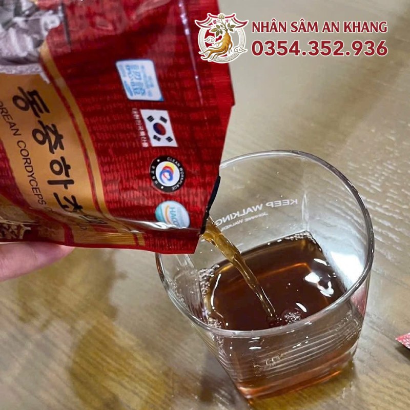 Nước Đông Trùng Hạ Thảo Jeong Won Hộp 20 Gói x 80ml 16 nuoc hong sam jeongwon 20 goi 11